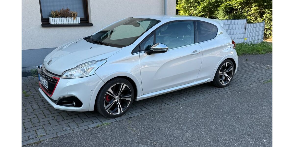 Peugeot 208 100.500 km 8.500 &euro; Leverkusen 51377