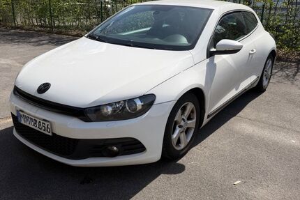 VW Scirocco 161.887 km 7.999 &euro; Monheim am Rhein 40789