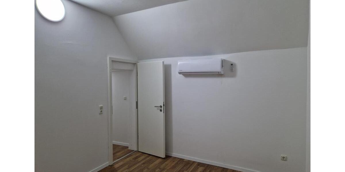 Einfamilienhaus Sankt Augustin - 5 Zimmer, 85 m&sup2;, 590&euro; | Angebot:25821142