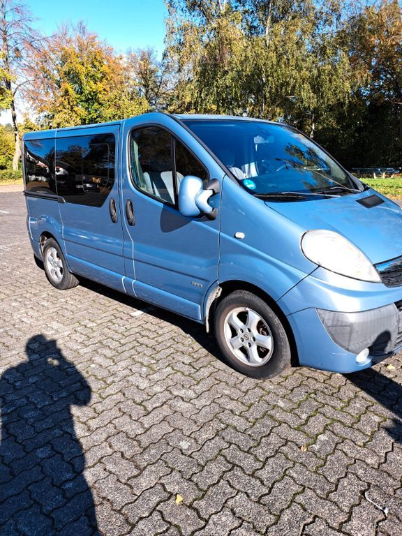 Opel Vivaro 189.000 km 8.500 € Bedburg 50181