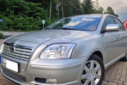 Toyota Avensis 143.000 km 2.950 &euro; Rösrath 51503