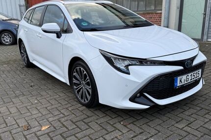 Toyota Corolla 94.500 km 17.999 &euro; Köln 51103