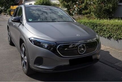 Mercedes EQA
