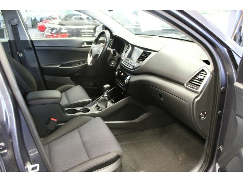 Hyundai Tucson 1.6 GDI 2WD Intro Edition 111.400 km 12.980 € Euskirchen 53881