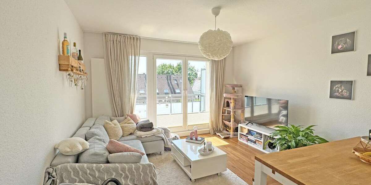 Etagenwohnung Köln / Weiß Weiß - 3 Zimmer, 61 m&sup2;, 310.000&euro; | Angebot:26855791