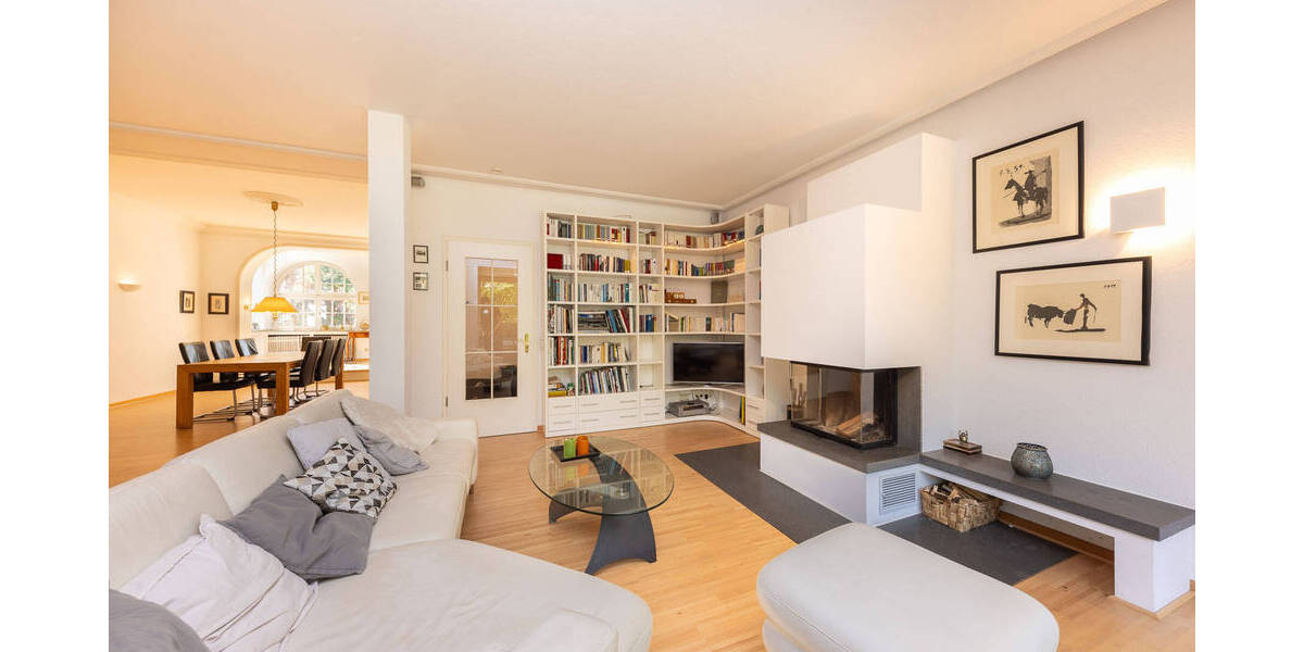 Einfamilienhaus Köln / Lövenich Lövenich - 8 Zimmer, 300 m&sup2;, 1.990.000&euro; | Angebot:24111913