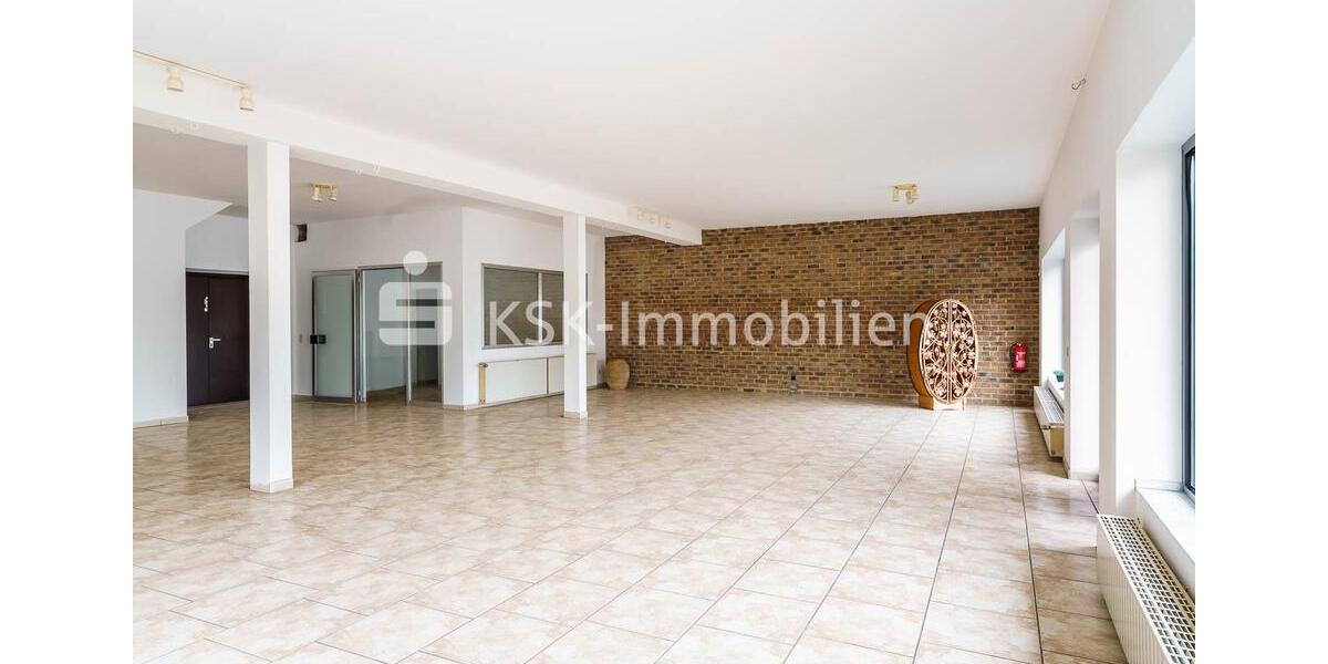 Schöne Ausstellungs-, Laden-, Büro- oder Lagerfläche in Bergheim-Quadrath-Ichendorf! zimmer