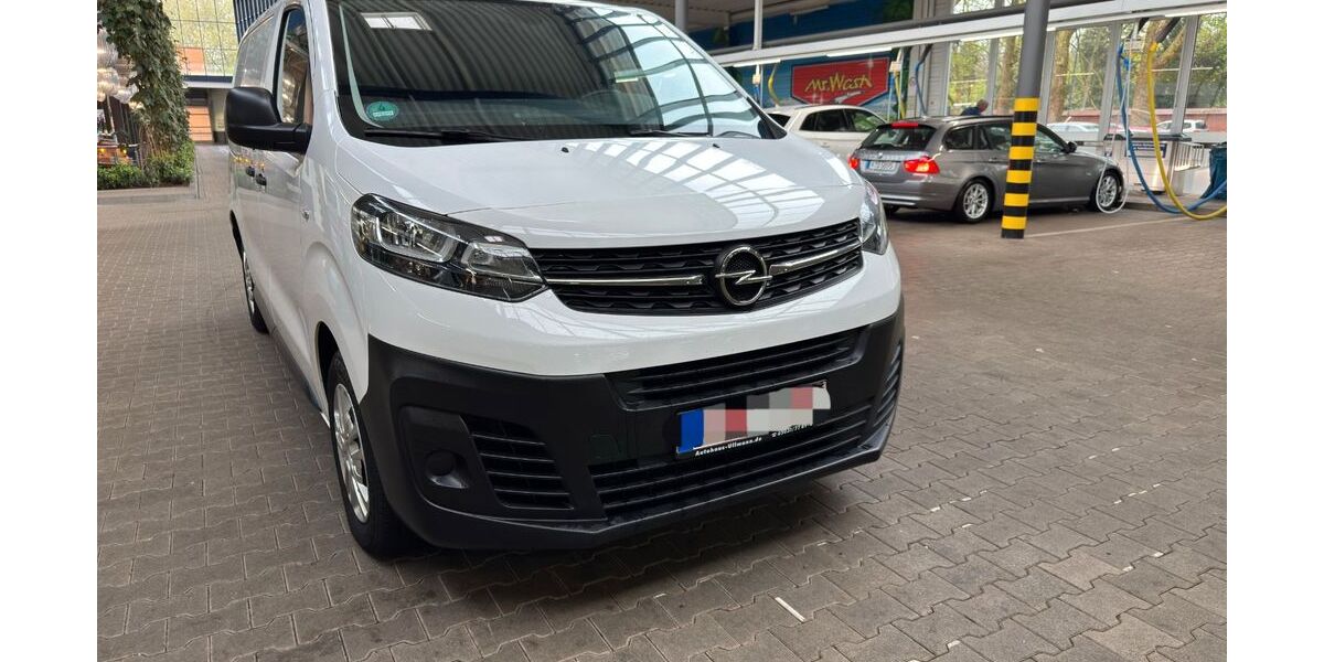 Opel Vivaro 27.000 km 18.500 € köln 50739