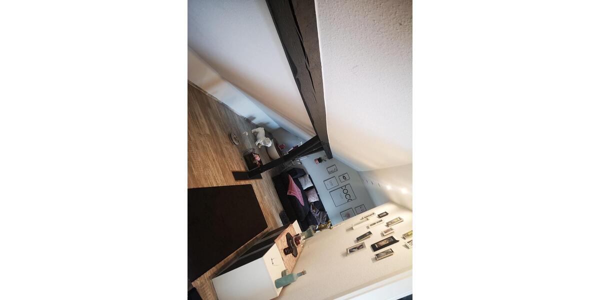 Dachgeschoßwohnung Rösrath - 3 Zimmer, 70 m&sup2;, 700&euro; | Angebot:25163123