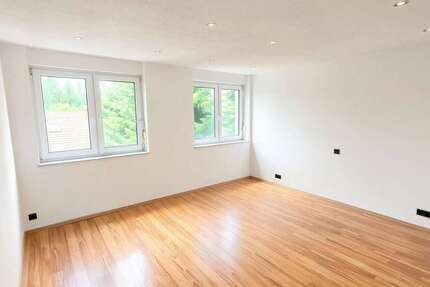 Wohnung Solingen Central - 3 Zimmer, 93 m&sup2;, 219.000&euro; | Angebot:27013851