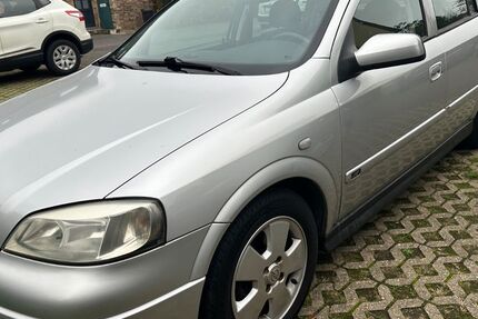 Opel Astra 121.000 km 3.499 € Pulheim 50259
