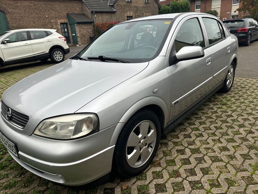 Opel Astra 121.000 km 3.499 € Pulheim 50259