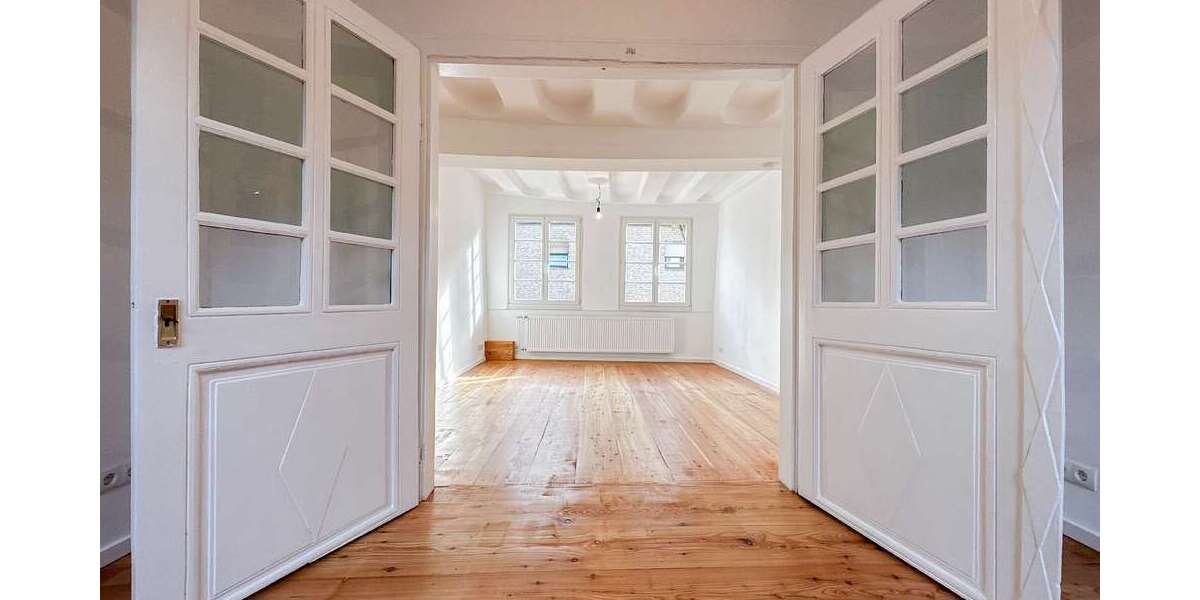 Einfamilienhaus Euskirchen Dom-Esch - 7 Zimmer, 190 m&sup2;, 2.660&euro; | Angebot:24160203