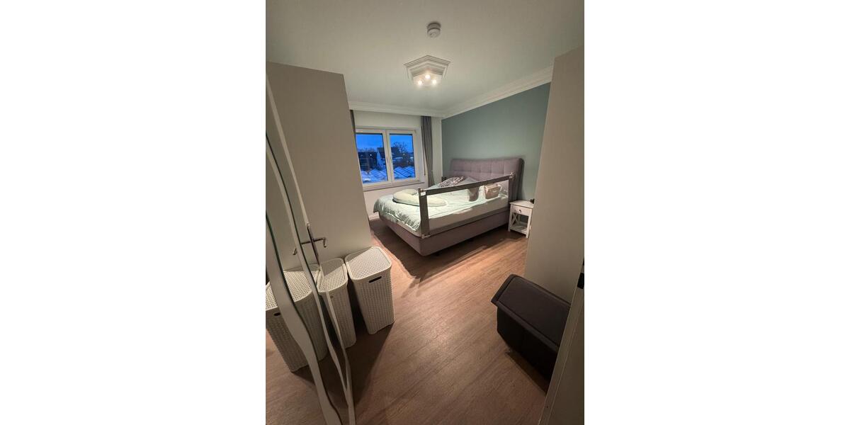 Etagenwohnung Hennef (Sieg) - 3 Zimmer, 75 m&sup2;, 280.000&euro; | Angebot:24307622