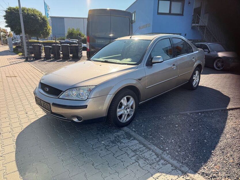 Ford Mondeo 150.000 km 2.950 € brühl 50321