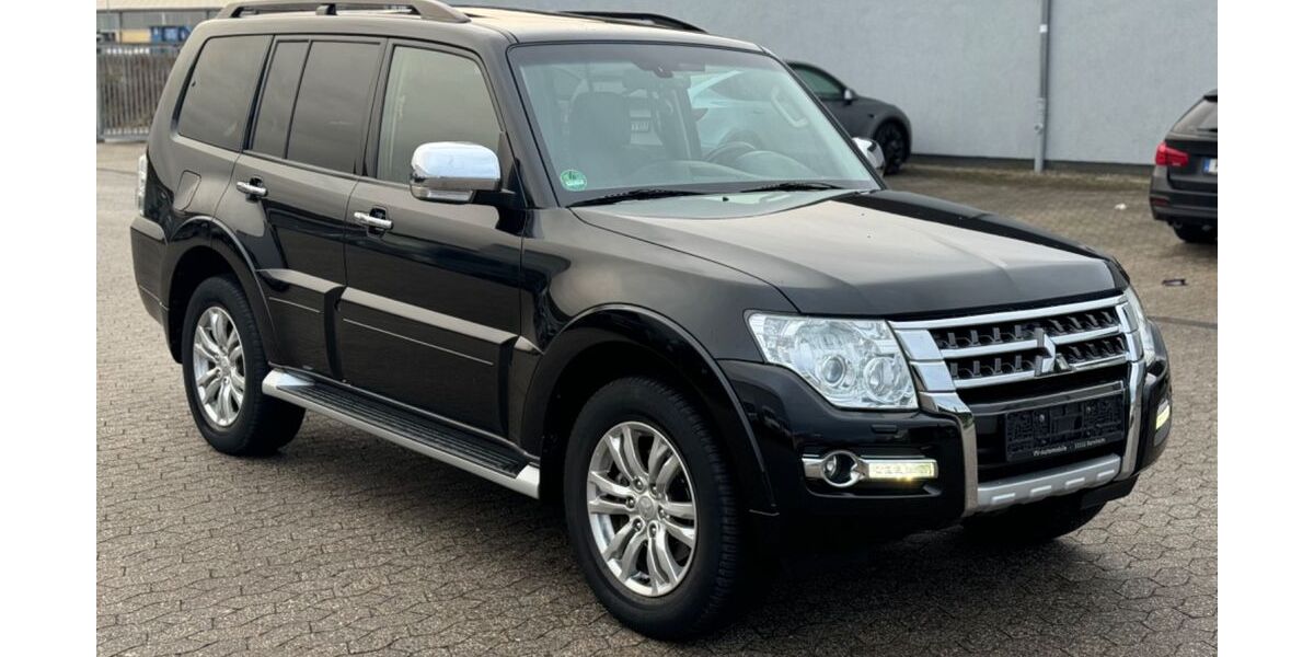 Mitsubishi Pajero 193.060 km 22.950 &euro; Bornheim 53332