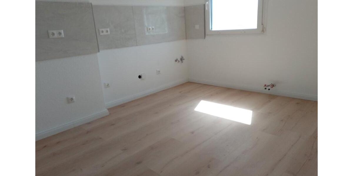 Dachgeschoßwohnung Köln Kalk - 3 Zimmer, 71 m&sup2;, 1.350&euro; | Angebot:26367904