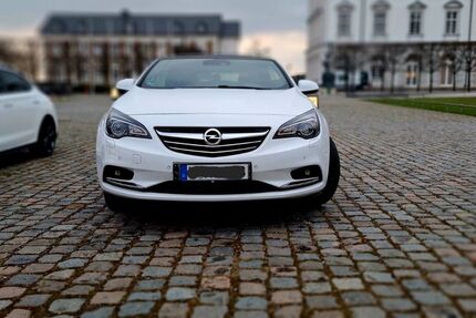 Opel Cascada 96.576 km 9.999 &euro; Köln 50733