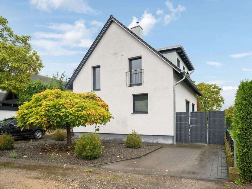 Haus zum Kaufen in Erftstadt 580.000 € 117 m²