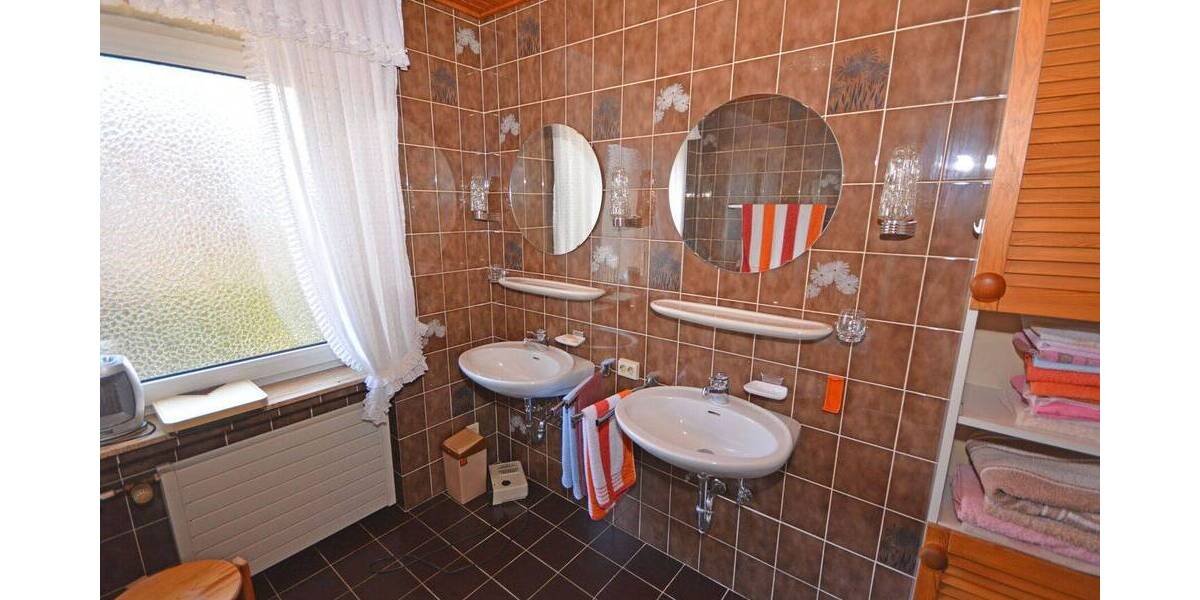 Doppelhaushälfte Bornheim Sechtem - 5 Zimmer, 148 m&sup2;, 485.000&euro; | Angebot:26190440