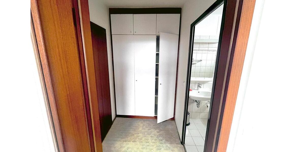Etagenwohnung Köln Nippes - 3 Zimmer, 86 m&sup2;, 340.000&euro; | Angebot:27023356