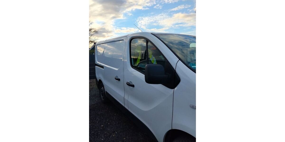 Renault Trafic 130.000 km 7.900 &euro; BONN 53121