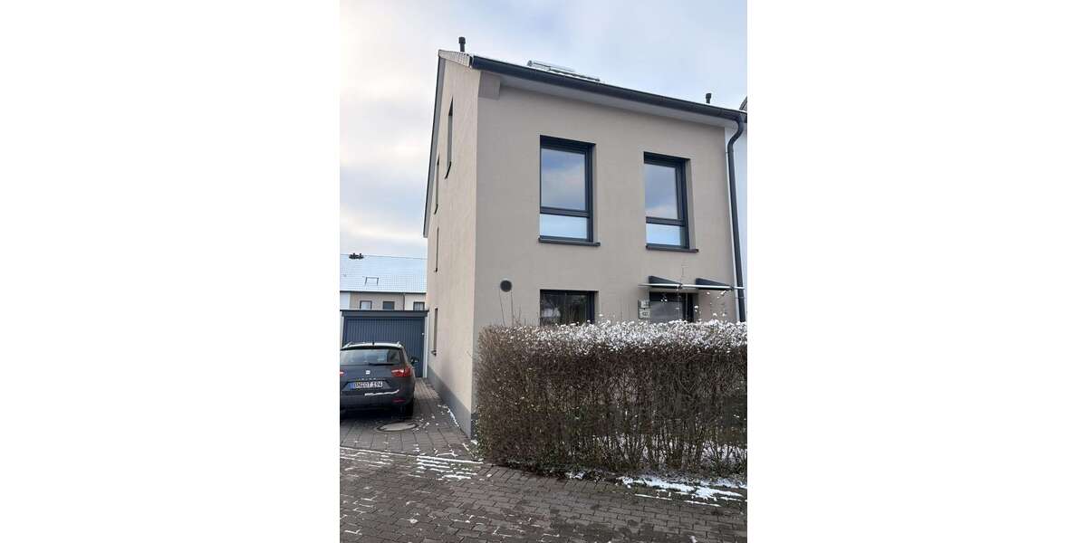 Haus zum Mieten in Bornheim 1.800 € 141 m² 5 zimmer