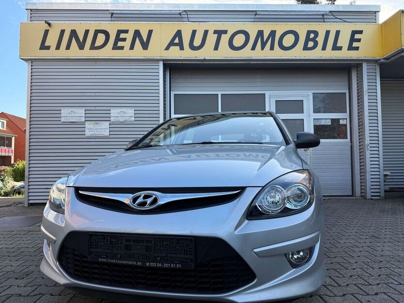 i30