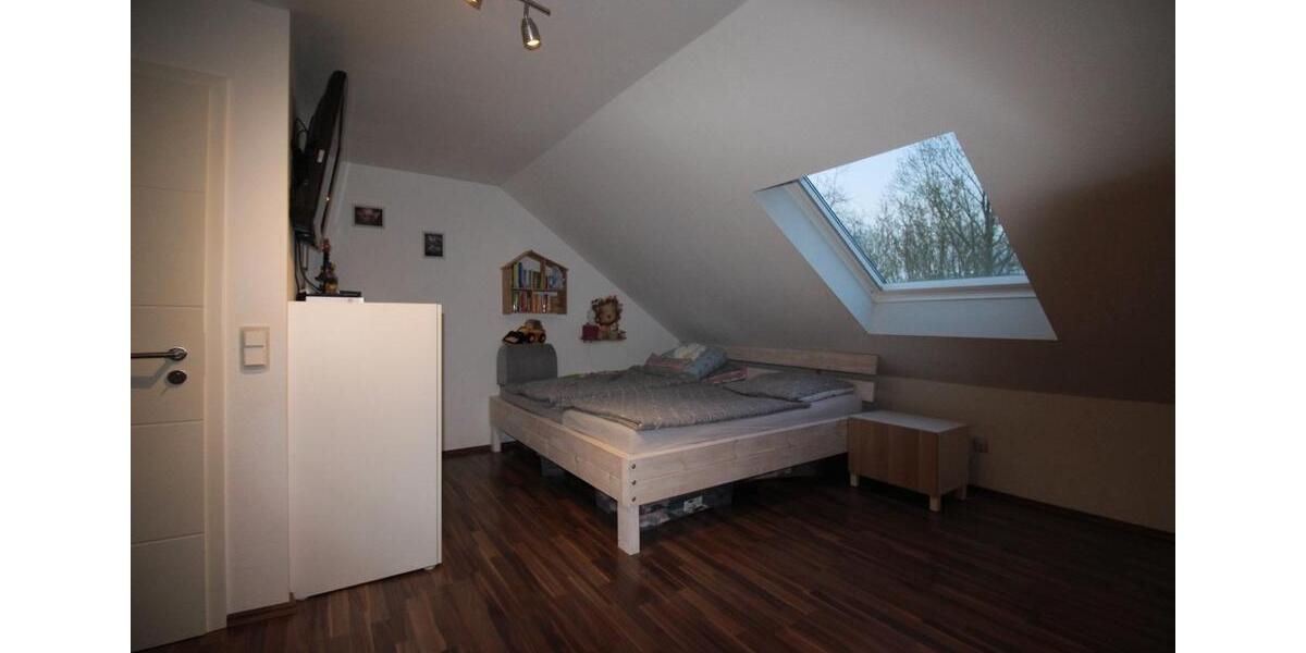 Reihenhaus Hennef (Sieg) - 5.5 Zimmer, 130 m&sup2;, 489.000&euro; | Angebot:26764638