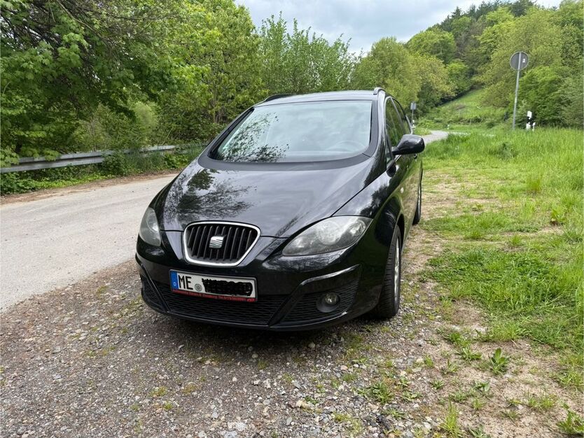 Seat Altea 220.000 km 3.400 € Solingen 42659