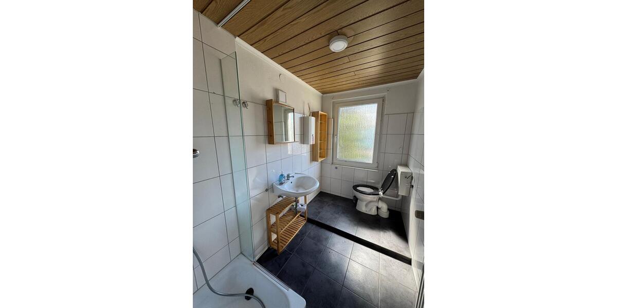 Dachgeschoßwohnung Köln Mülheim - 1 Zimmer, 34 m&sup2;, 580&euro; | Angebot:26381673