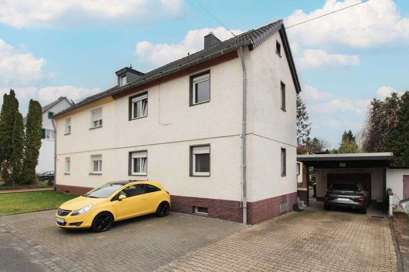 Haus zum Kaufen in Köln 650.000 € 151.02 m²