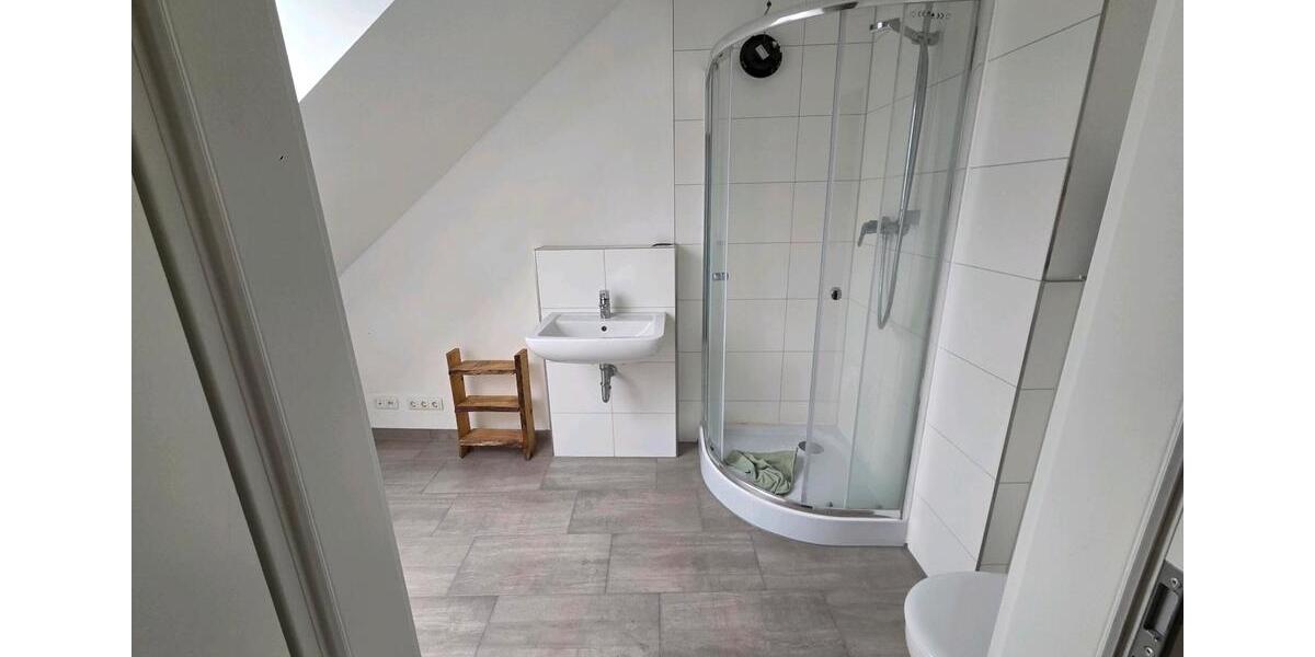 Etagenwohnung Bonn Poppelsdorf - 1 Zimmer, 18 m&sup2;, 550&euro; | Angebot:25374956