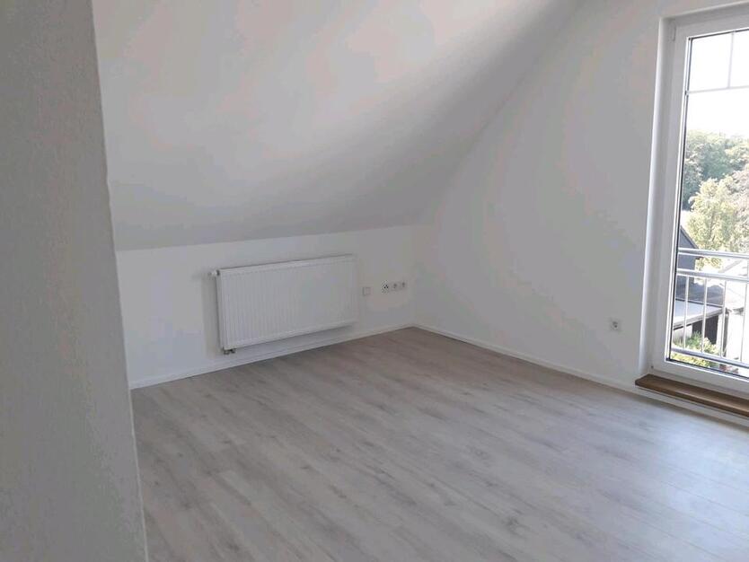 Einfamilienhaus in Wiehl-Jennecken mit großer Garage