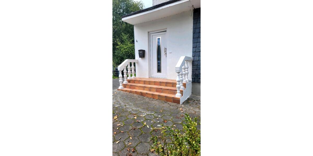 Frisch Kernsaniertemodernisierte 5 Zimmer Wohnung zu verk 5 zimmer