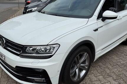 VW Tiguan 269.000 km 19.990 € Grevenbroich 41515