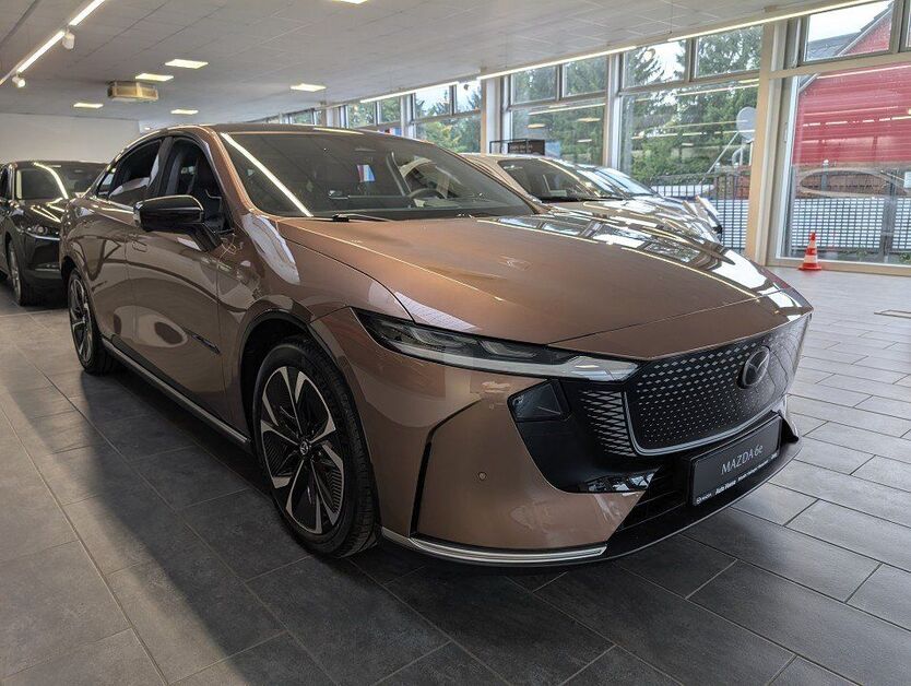 Mazda 6e 3.952 km 37.990 € Solingen 42655