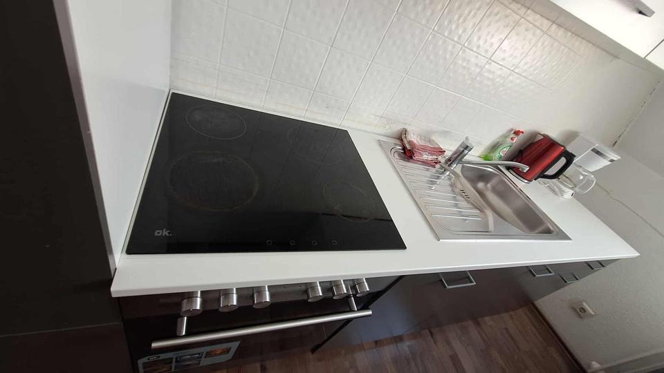 Freistehendes Haus mit 13 Zimmern und großem Garten 14 zimmer