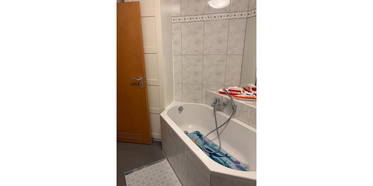 Etagenwohnung Leverkusen Bürrig - 3 Zimmer, 76 m&sup2;, 350.000&euro; | Angebot:26061717