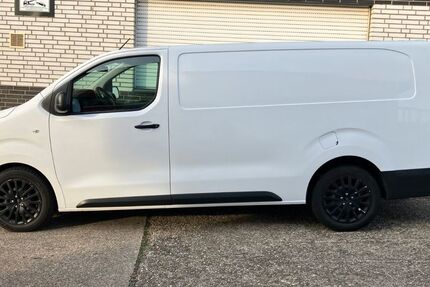 Opel Vivaro 70.900 km 14.990 &euro; Hilden 40721