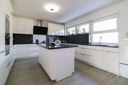 Haus zum Kaufen in Köln 720.000 € 186.12 m² 5 zimmer