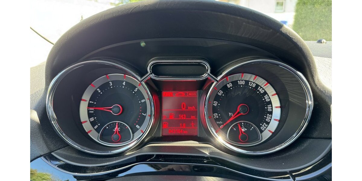 Opel Adam Navi Klima Sitzh. Alu ServiceNeu unfallfrei 43.000 km 10.500 &euro; Erftstadt 50374