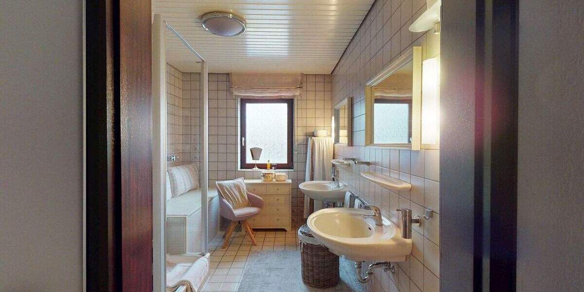 Ebenerdiges Wohnen in ruhiger Lage - sehr gepflegt & viel Platz 4 zimmer