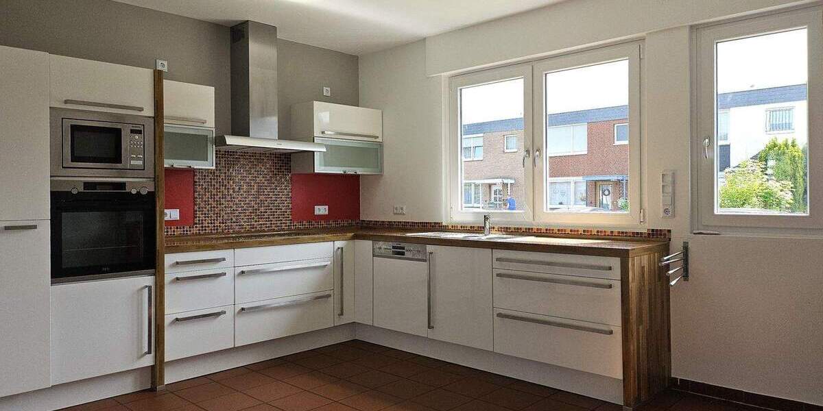 Einfamilienhaus Köln Lindweiler - 4 Zimmer, 190 m&sup2;, 390.000&euro; | Angebot:25665179