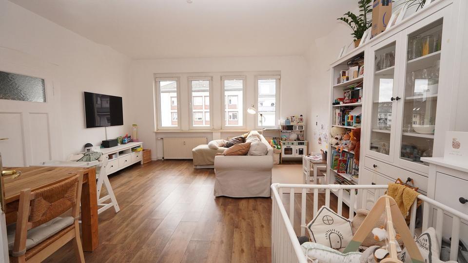 Großzügiges Wohnen mit nostalgischem Flair in Köln-Deutz zimmer