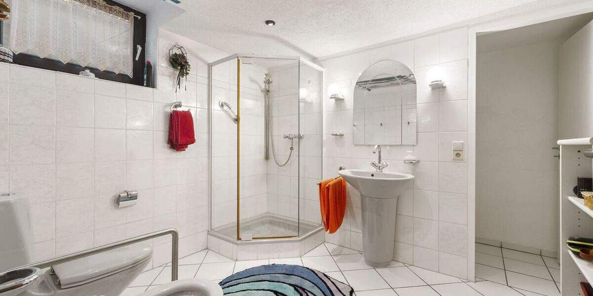 Reihenmittelhaus Köln Zündorf - 5 Zimmer, 160 m&sup2;, 629.000&euro; | Angebot:23948804