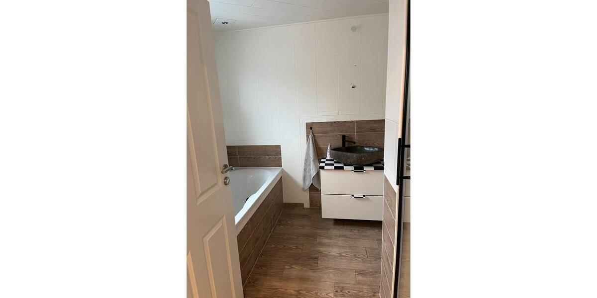 Reihenhaus Köln Kalk - 3.5 Zimmer, 107 m&sup2;, 2.000&euro; | Angebot:27615697