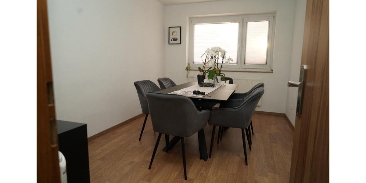 Dachgeschoßwohnung Siegburg - 4 Zimmer, 90 m&sup2;, 289.000&euro; | Angebot:27044150