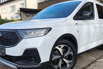 Ford Tourneo Connect 36.000 km 31.450 &euro; Solingen 42657