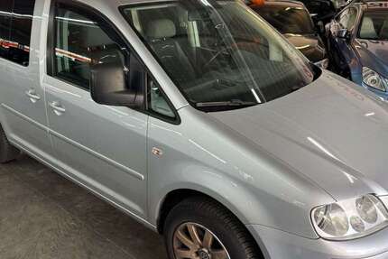 VW Caddy 320.000 km 4.999 € Troisdorf 53842